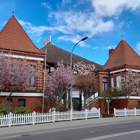 Hotel Am Stadtwall Anklam Buitenkant foto